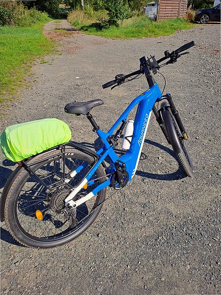 Advanced Pro Fully Trekking mit Bosch CX Performance Line Akku 750