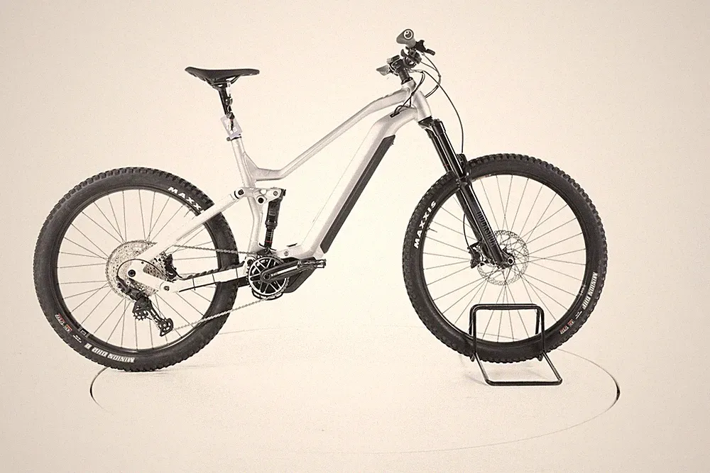 Haibike AllMtn 3 E-Bike Fully Top Elektrofahrrad Yamaha Akku 720Wh Fahrrad silve
